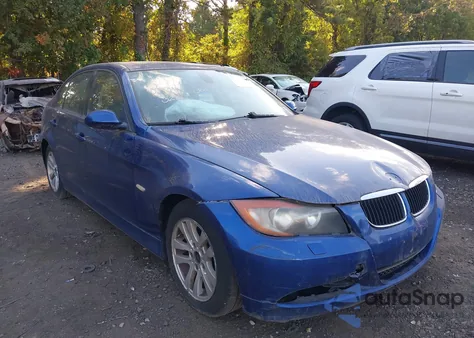 2007 BMW 328Xi из США, поврежденный, VIN WBAVC93507KX56058